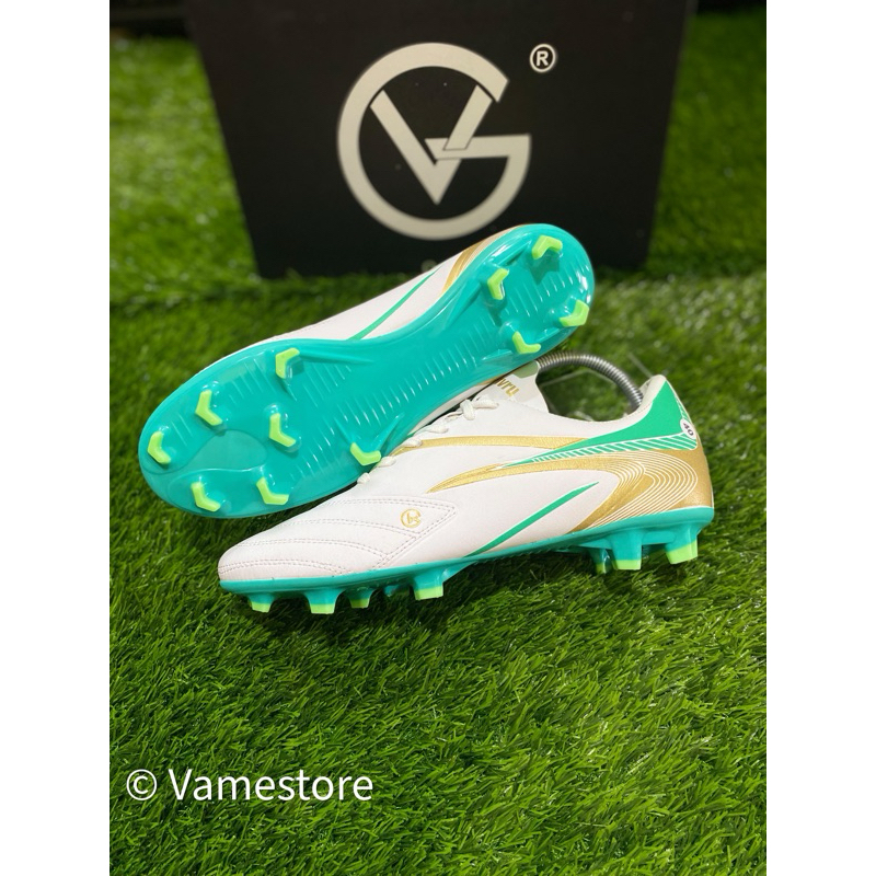 CUCI GUDANG SEPATU BOLA GIVRU KONAN ORIGINAL - MODEL TERBARU