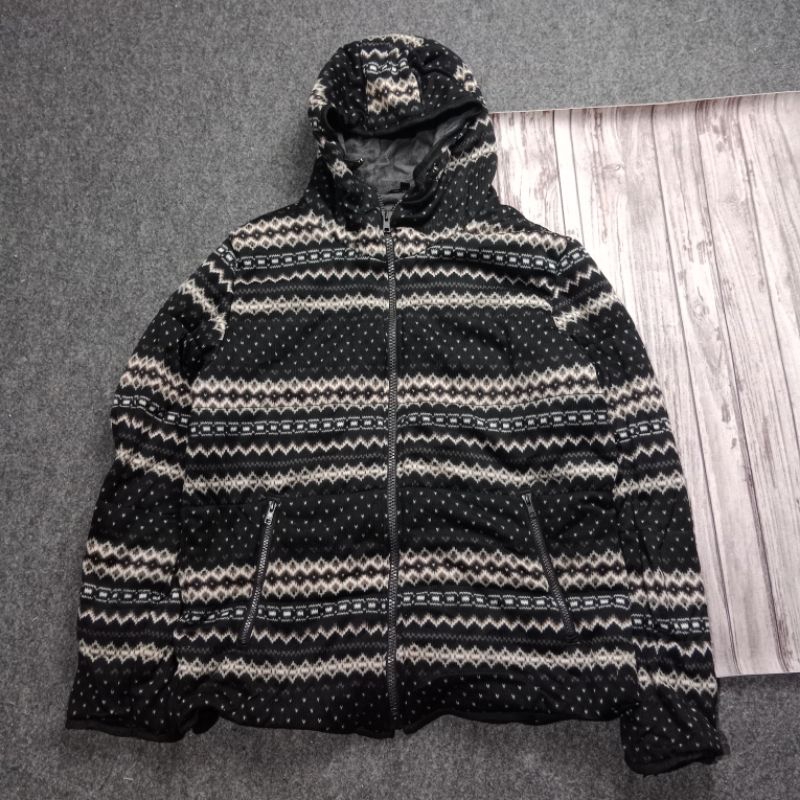 jaket uniqlo navajo