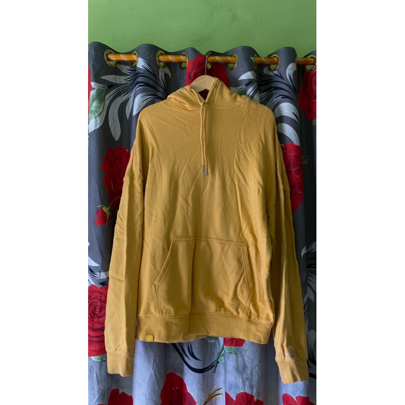 hoodie graphic tee second