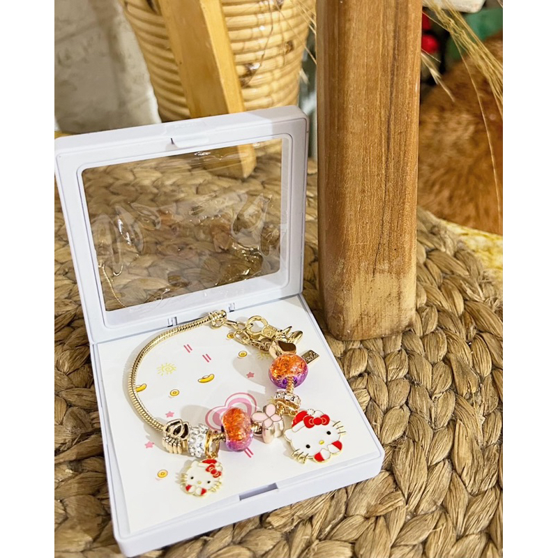 GELANG PANDORA GOLD KARAKTER