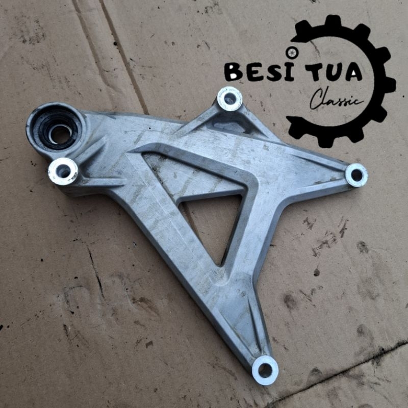 Arm pangkon knalpot all new vario 125 all new vario 150 original