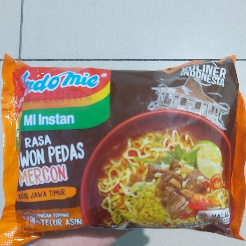 

Indomie Rasa Rawon Pedas Mercon Khas Jawa Timur