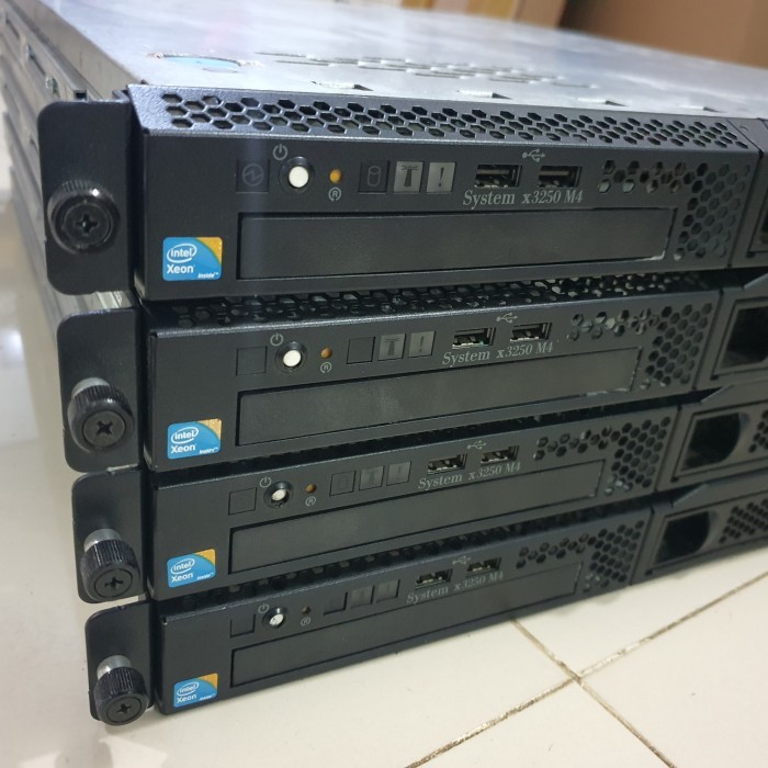 SERVER IBM X3250 M4 2 Slot 3,5" 4 Core 4 Thread GARANSI 6 BULAN