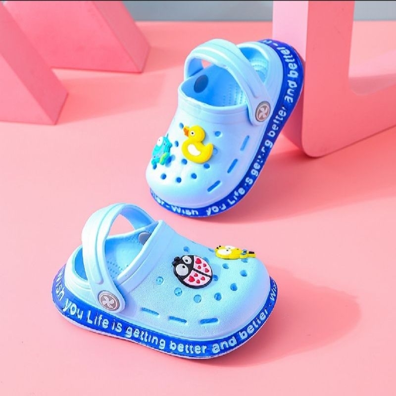 SANDAL CROCS ANAK MOTIF KUMBANG BEBEK