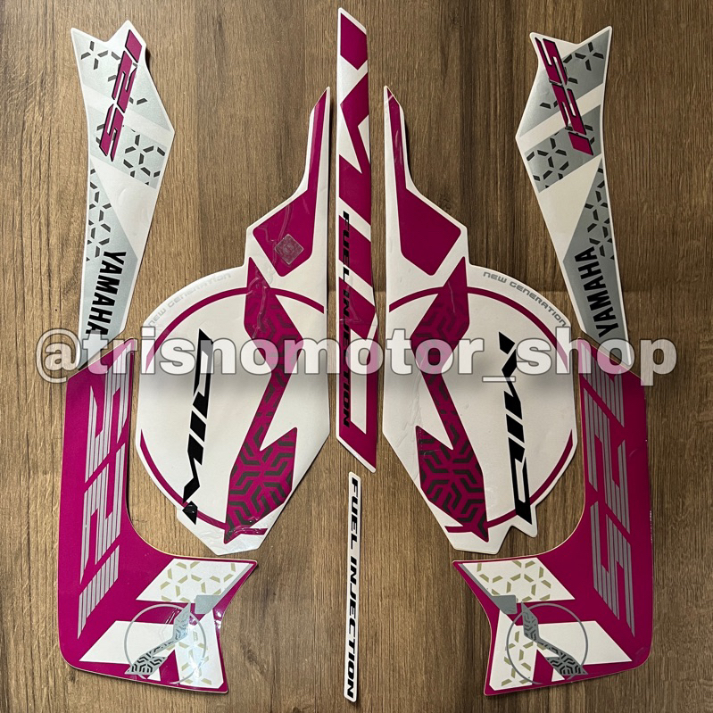 striping yamaha mio 125 mio m3 2015 putih pink stiker body lis polet MIO M3 standar terbaik trisnomo