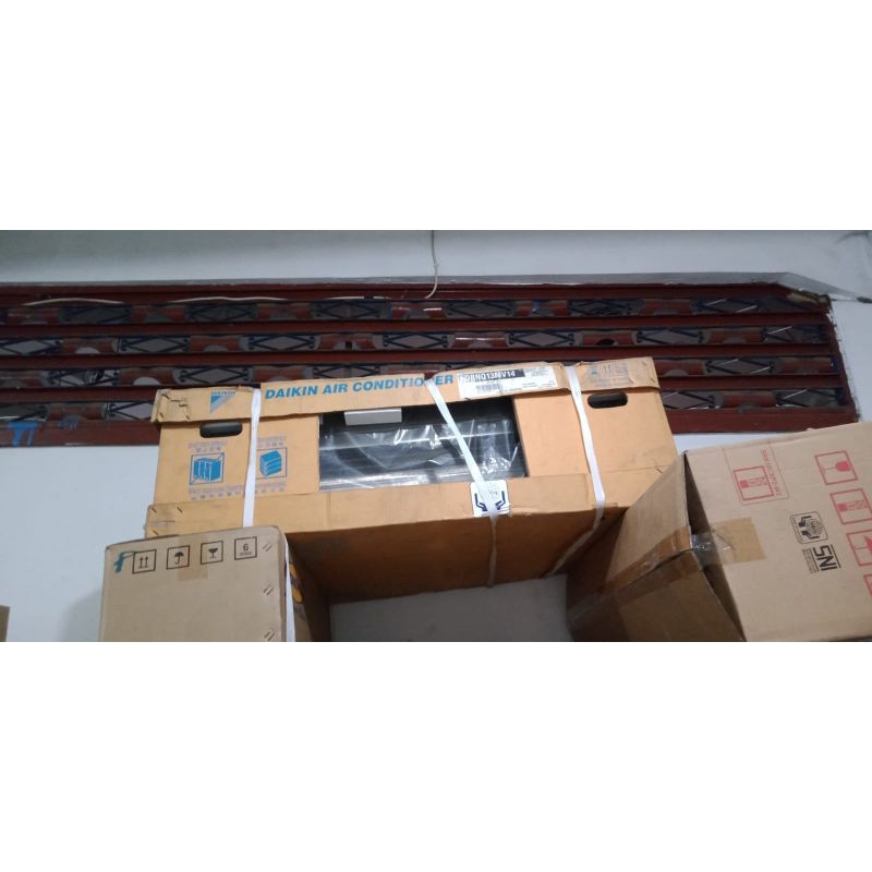 INDOOR SAJA Ac Splitduct Daikin 1.5PK | FDBNQ13MV14