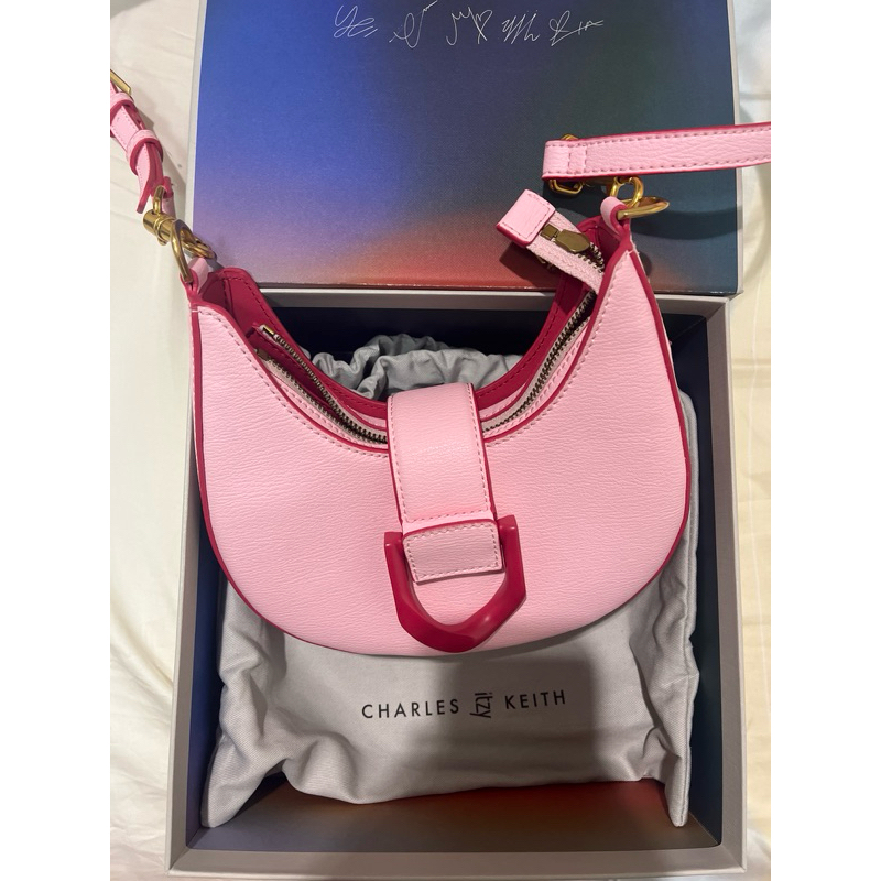 ITZY x Charles & Keith belted gabine hobo bag