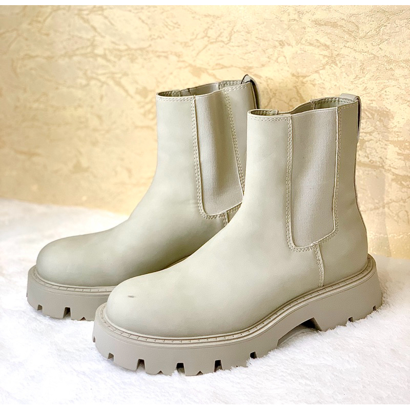 ZARA Boots Shoes Sepatu Boots Chunky Suede Soft Gray Original