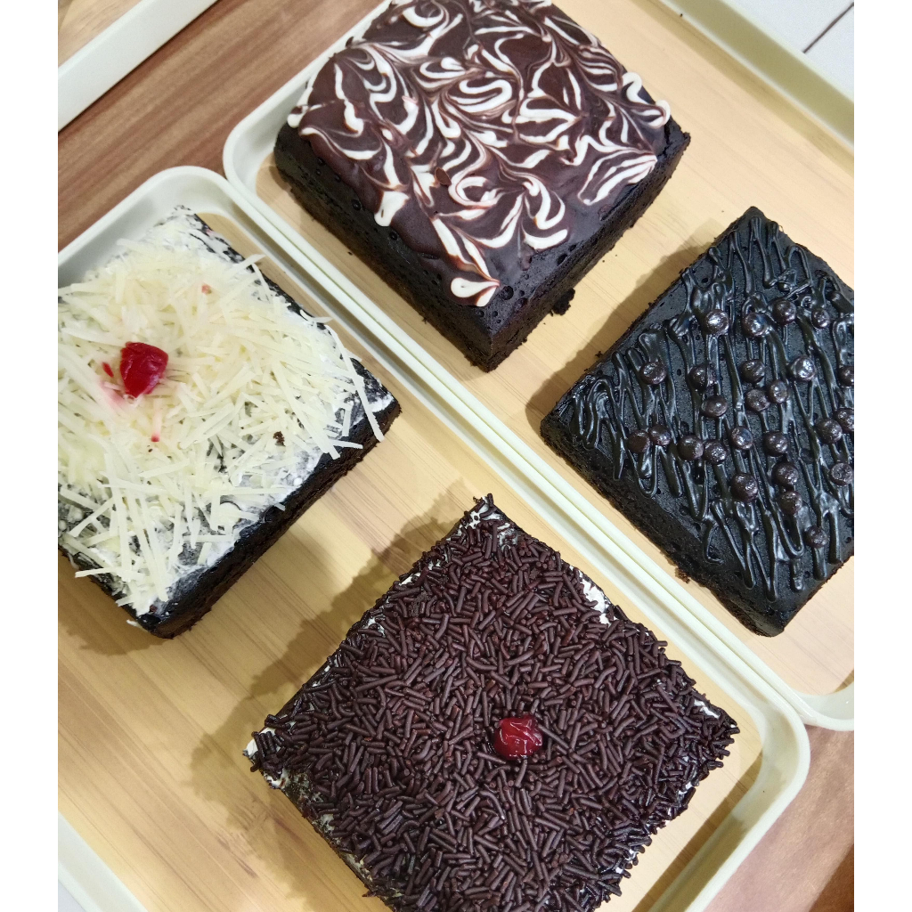 

Brownies Kukus Mini / Brownis Coklat / Kue Bronis