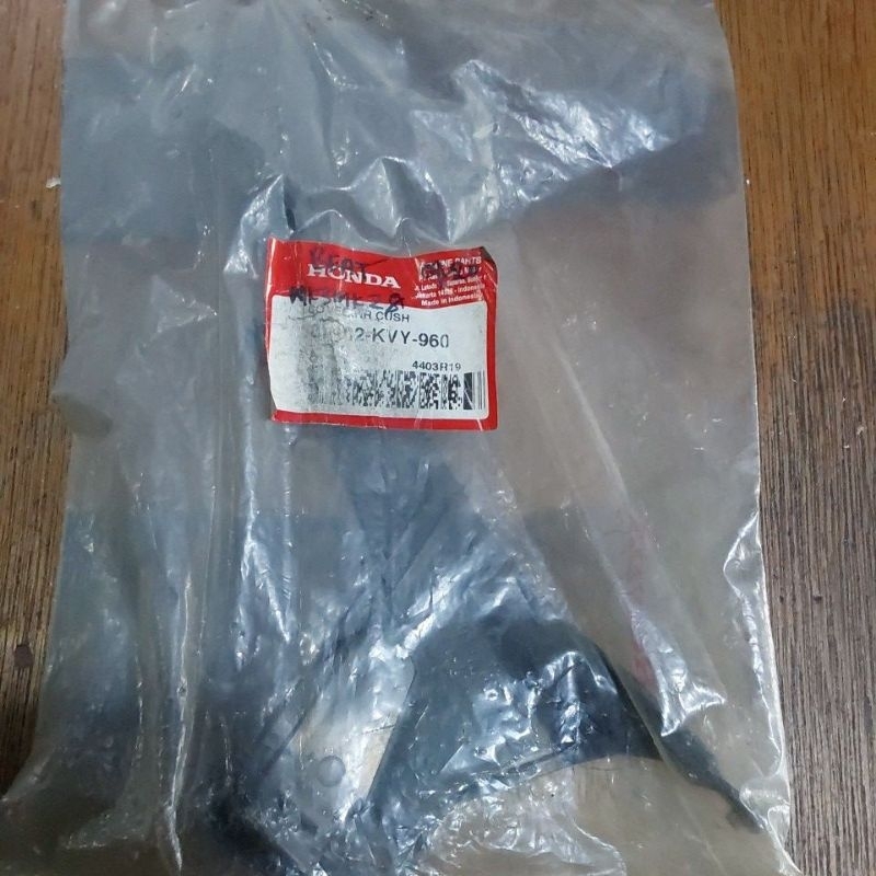 80102KVY960 COVER BEAT HGP ORIGINAL