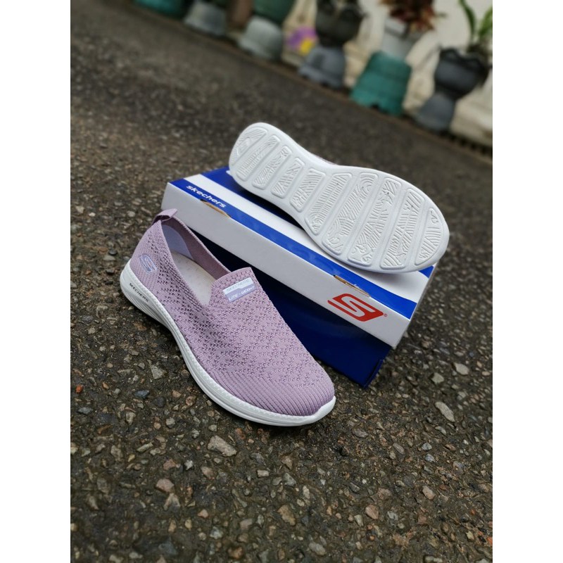 Skechers Lite Weight (36-40) (free kaos kaki)