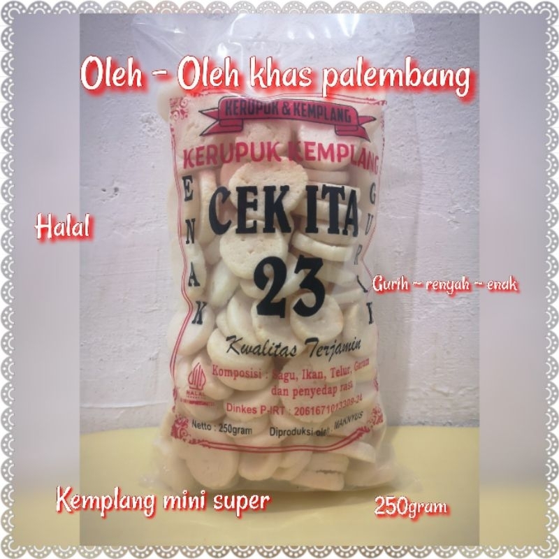 

Kerupuk Kemplang Khas Palembang mini super 1kg / 1000gr