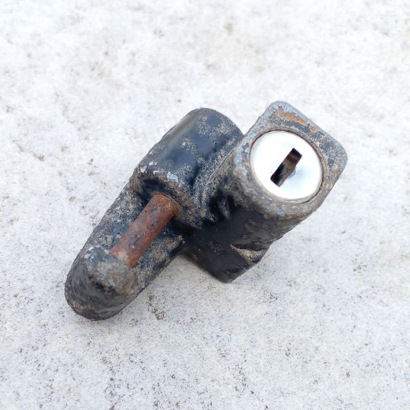 Helmet holder motor Honda C70 Gl pro Original