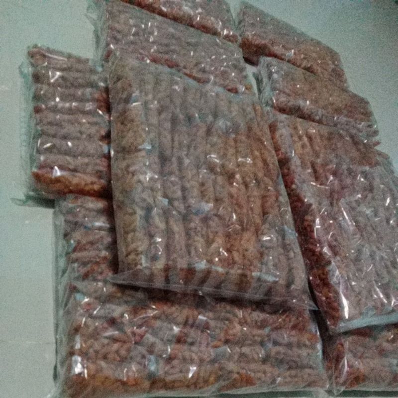 

Snack Makaroni pedas 1 pack isi 40pcs