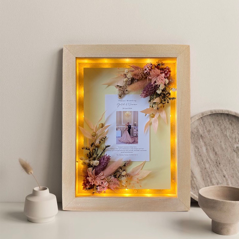 Kona Frame 15x20 | Kado Ultah Wisuda