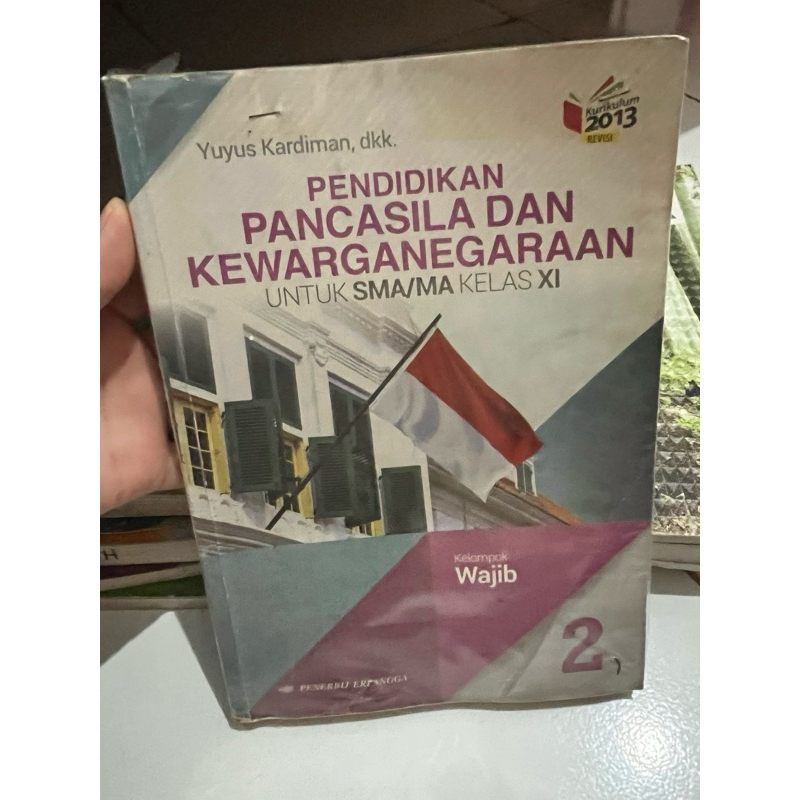 Buku PPKN kelas 11 yuyus kardiman,dkk.