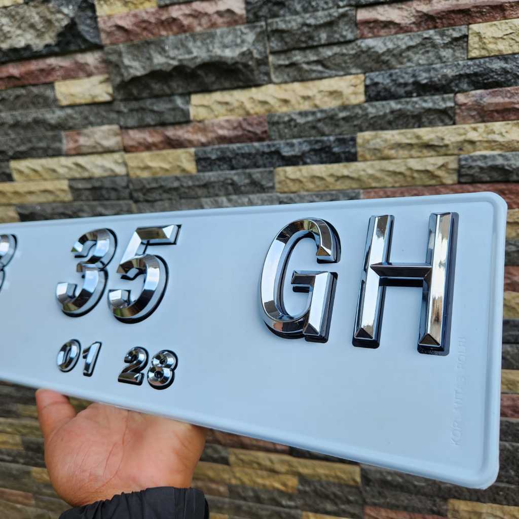 RAC Plat nomor mobil putih angka timbul chrome lancip segilima font standar