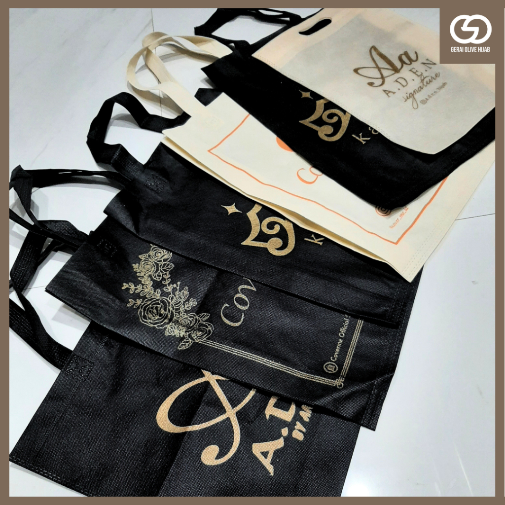 

Goodie Bag Random Tas Spunbond