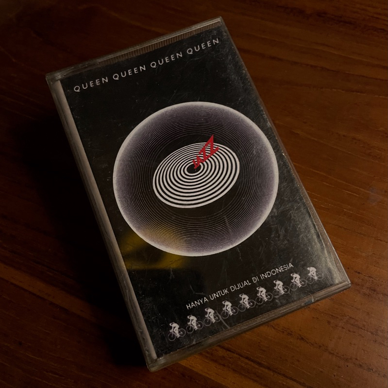 kaset pita queen jazz