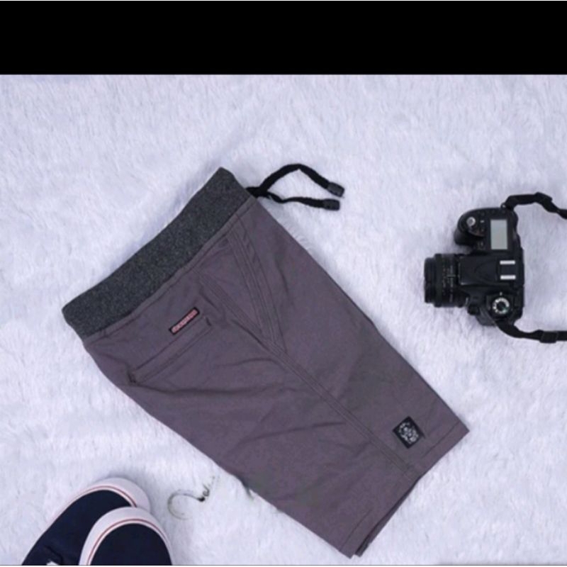 Celana pendek chino Rip color bahan melar