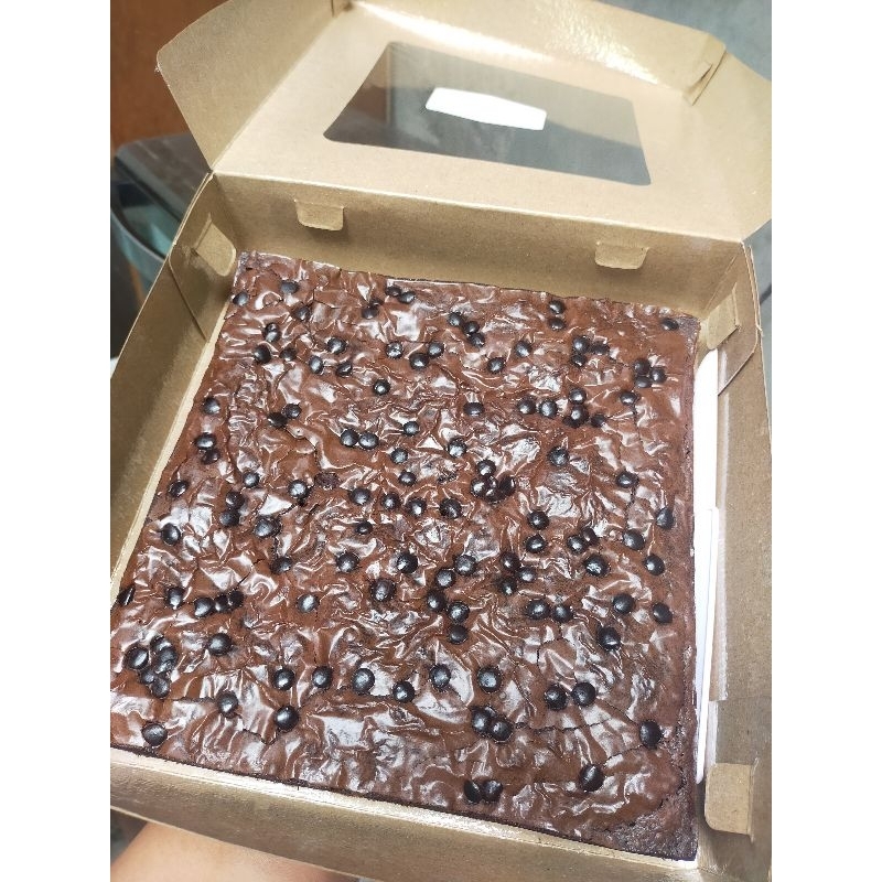 

Fudgy Brownies Shinny Chewy Brownies 20x20cm