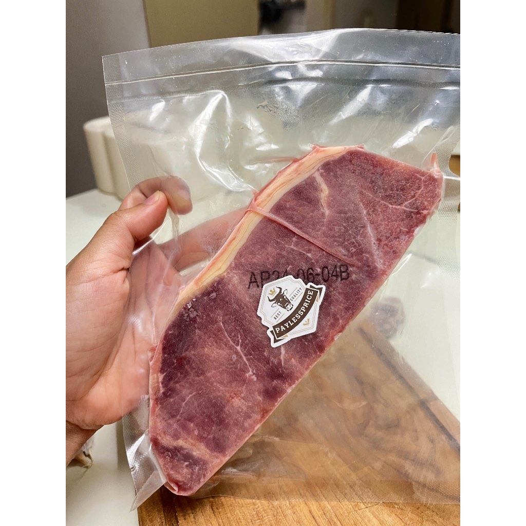 

Daging sapi Aus/sirloin/beef steak//striploin steak 200gram