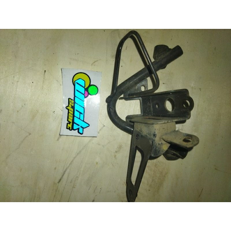 breaket tameng mio m3