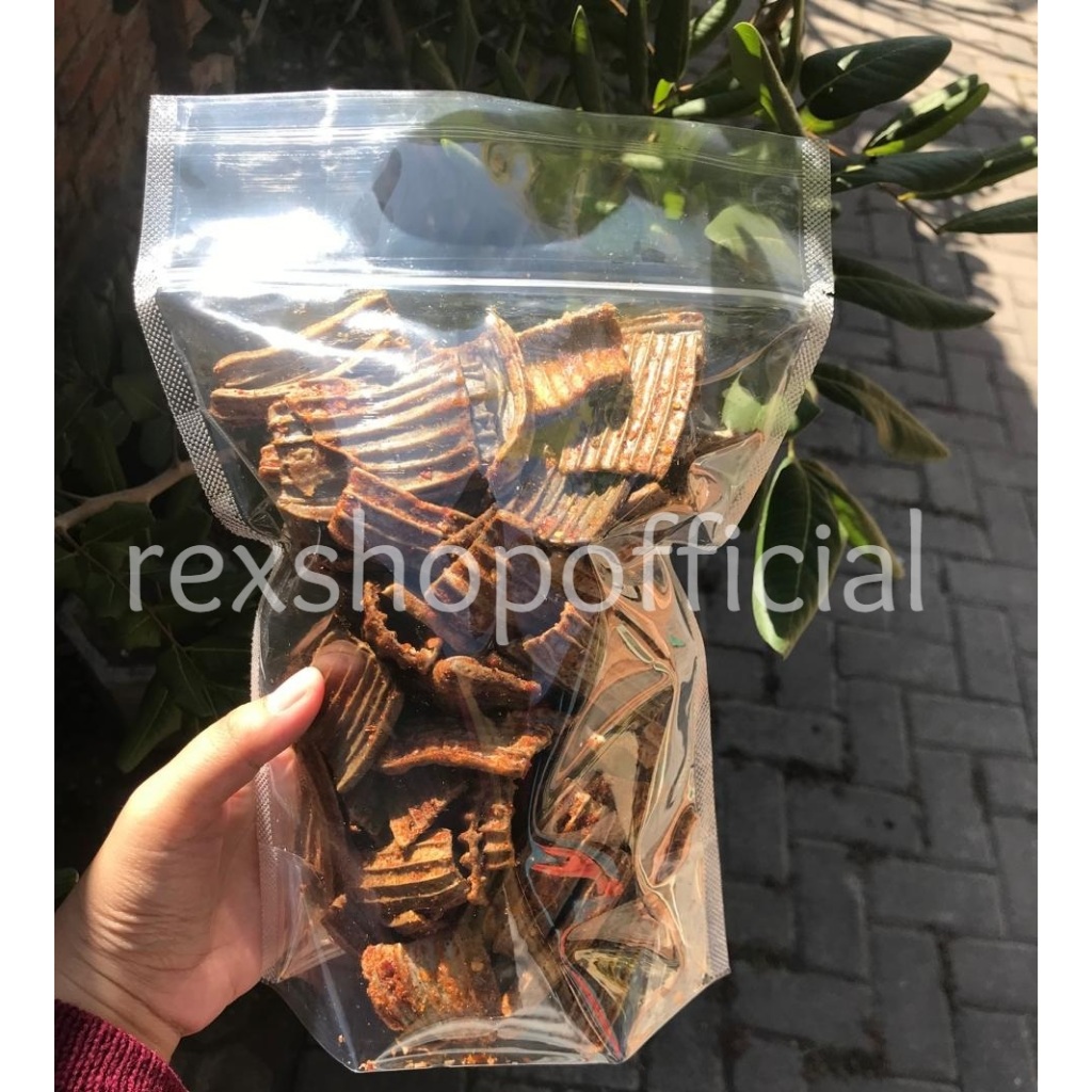 

KERUPUK JENGKOL PREMIUM PEDAS DAUN JERUK 250 GRAM