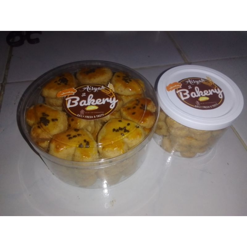 

Kue kacangcantik