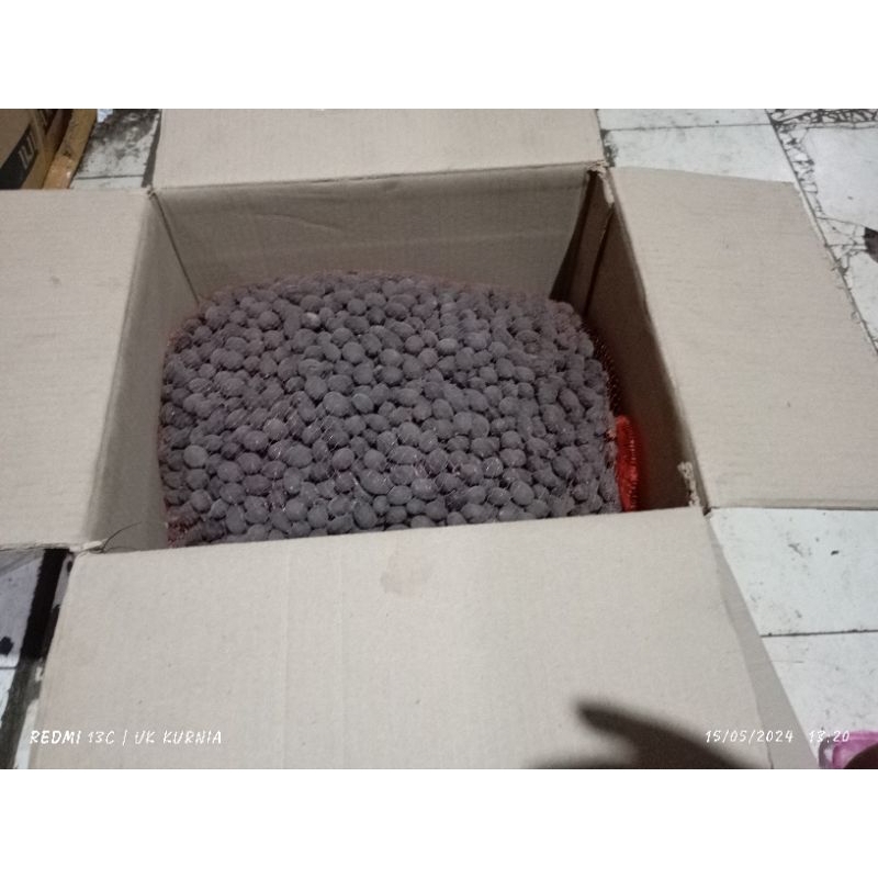 

1karung buah keranji