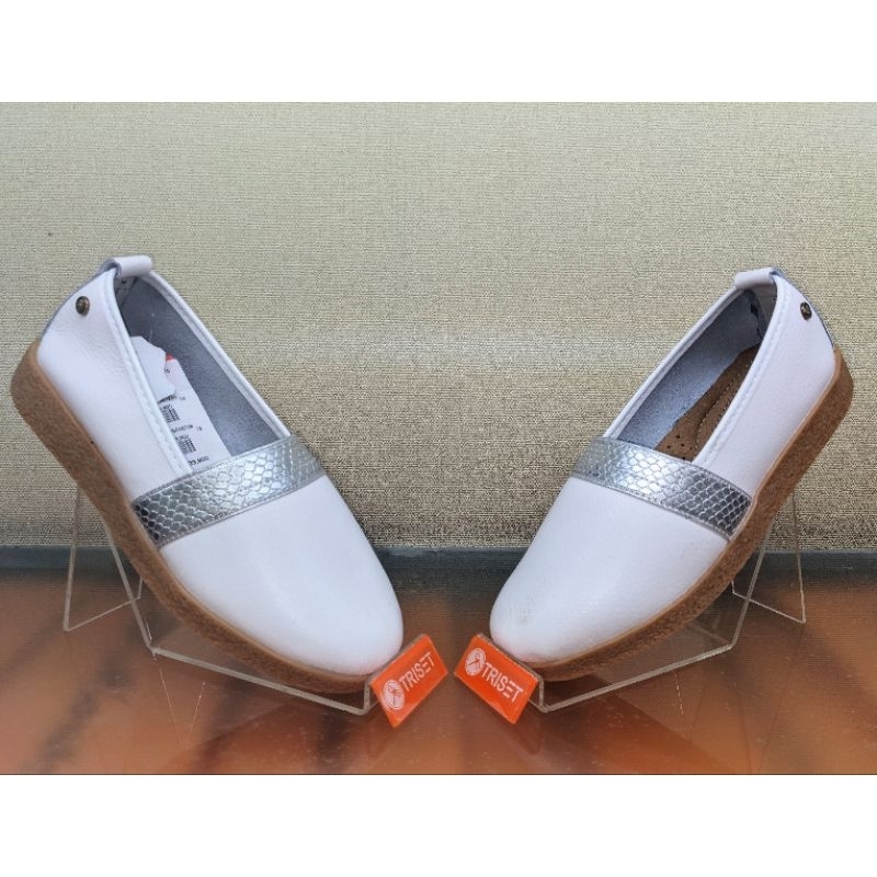 Sepatu Slip On Triset Kulit Original