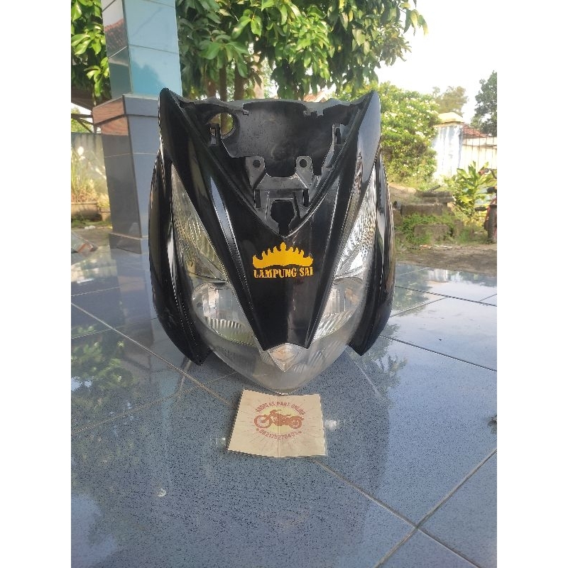 body tameng depan SET suzuki skydrive 125 original bekas