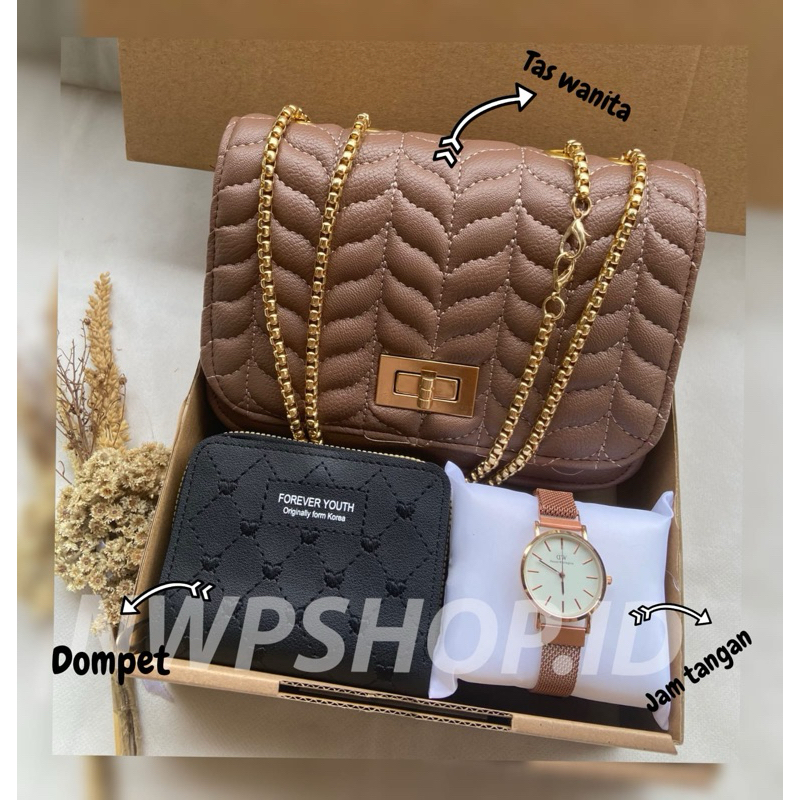 

GIFT BOX TAS PREMIUM PAKET HAMPERS TAS MURAH LENGKAP HADIAH UNTUK PACAR