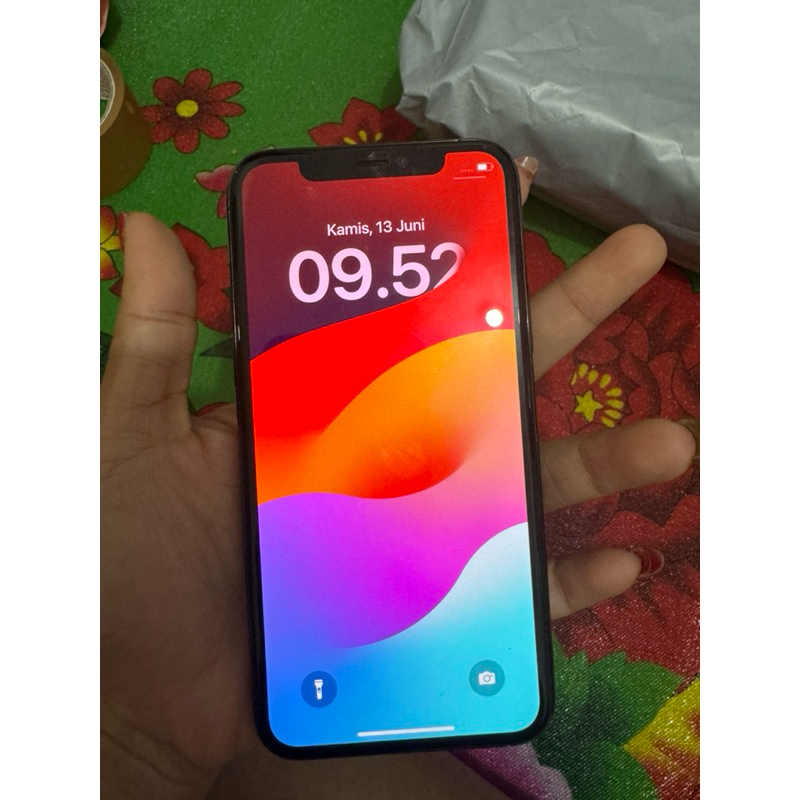 iphone 11 pro 64gb second