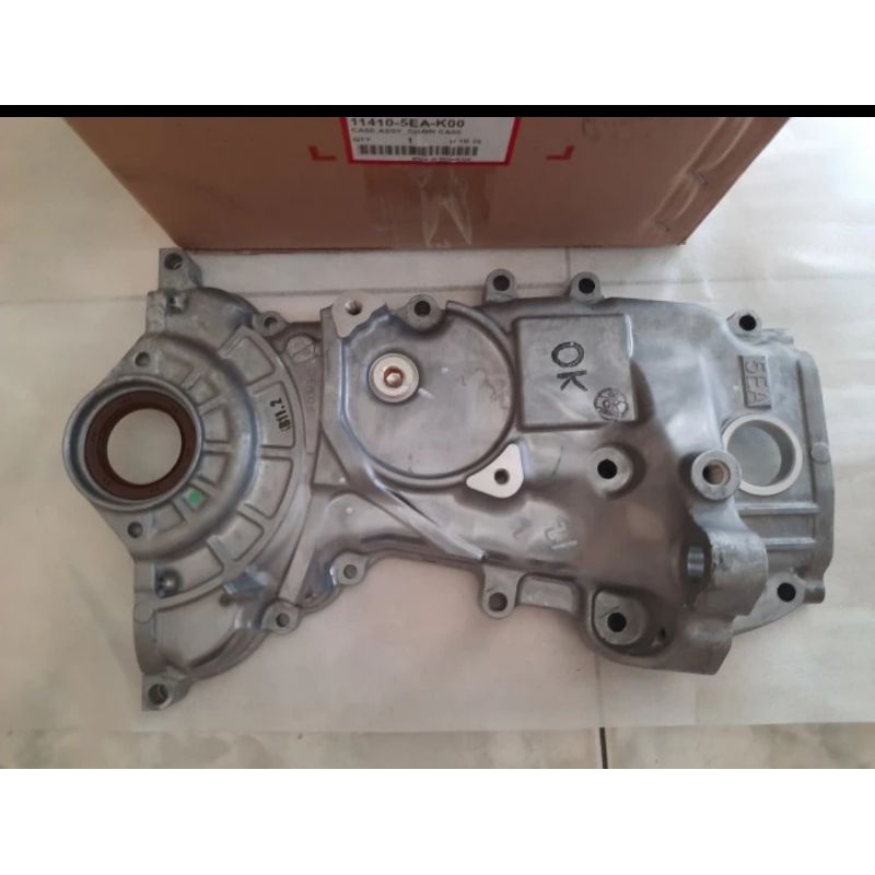 Tutup Cover Rantai Timing Pompa Oli Mesin Honda Brio Mobilio BRV Original