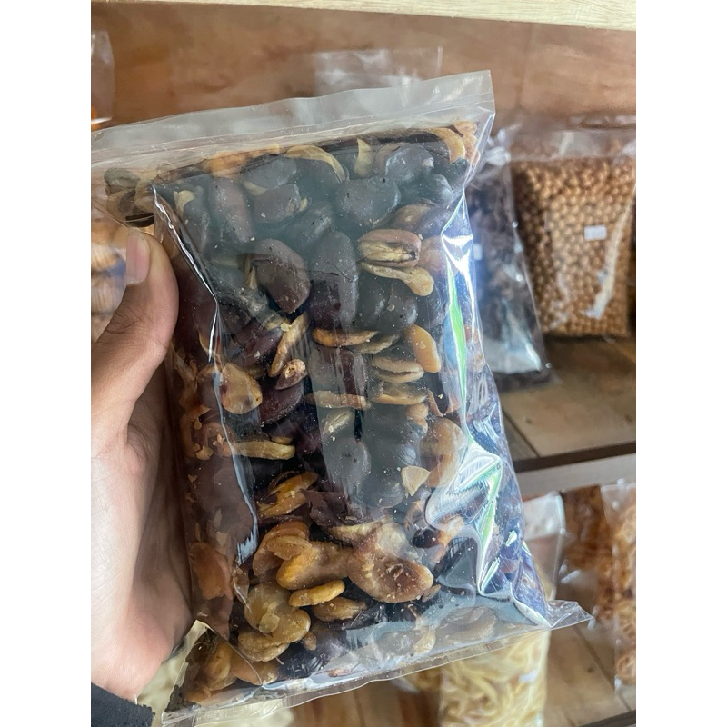 

KACANG KORO KULIT ASIN 1kg