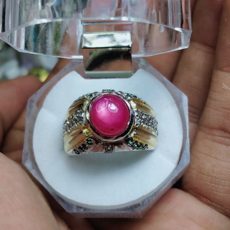 batu Ruby Madagaskar