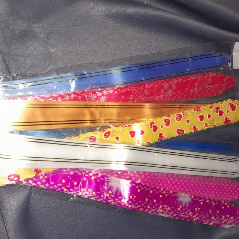 

PITA TARIK SERUT 32MM (LIST EMAS DAN MOTIF)