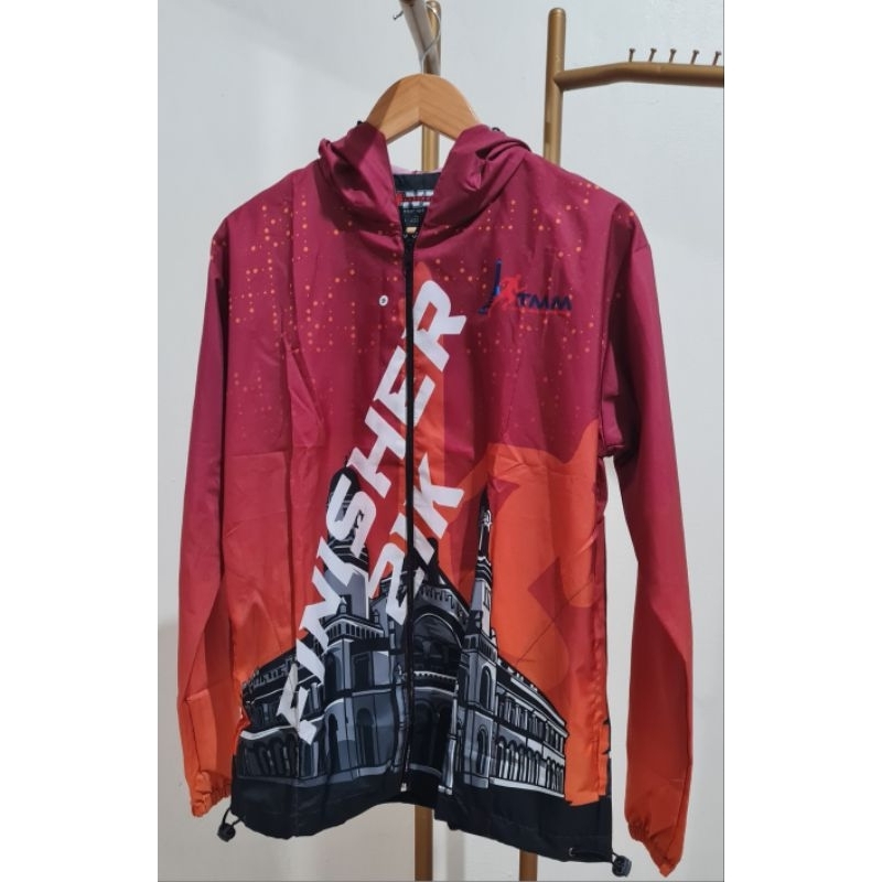 Running Jaket Finisher Tugu Muda Half Marathon