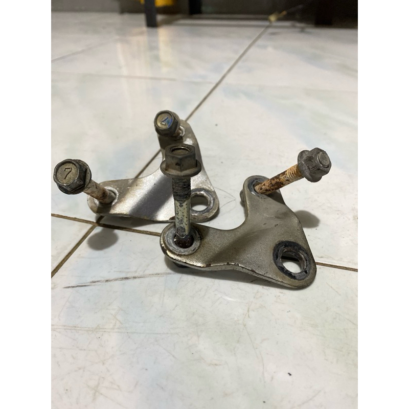BREKET MESIN DEPAN BAWAH NINJA MOUNTING MESIN NINJA R SS ORIGINAL COPOTAN