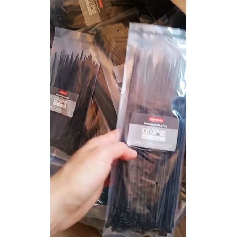 

Kabel Ties Nylon Ukuran 150mm & 200mm