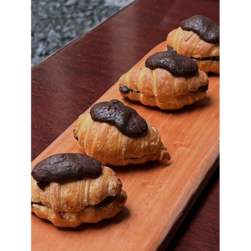 

Mini Croissant Brownies 3pcs