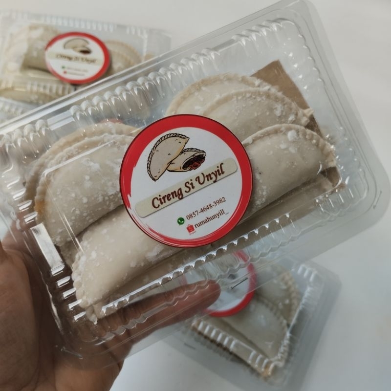 

CIRENG ISI AYAM SUWIR PEDAS