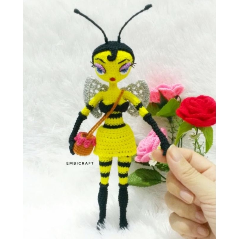 Amigurumi Lady Bee