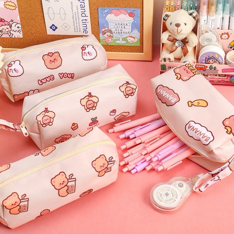 

[ READY STOCK STC #7 ] POUCH TRAVEL TEMPAT PENSIL PENYIMPANAN ALAT TULIS STORAGE MAKE UP TALI GANTUNGAN KANVAS MOTIF LUCU STRAWBERRY CHERRY KUCING BERUANG KELINCI LOVE HAND WRITING AESTHETIC FANCY VINTAGE WARNA PASTEL BURU PINK CREAM