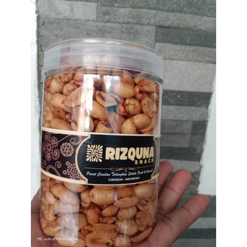 

kacang bawang goreng gurih renyah kemasan toples