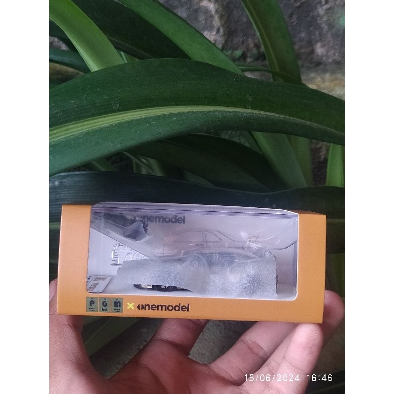 PGM × One Model 1/64 Nissan Skyline GTR R34 Z Tune reen Jade