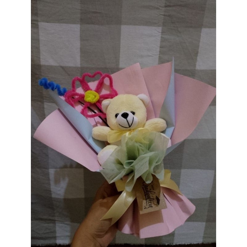 bucket boneka wisuda/bucket bunga boneka