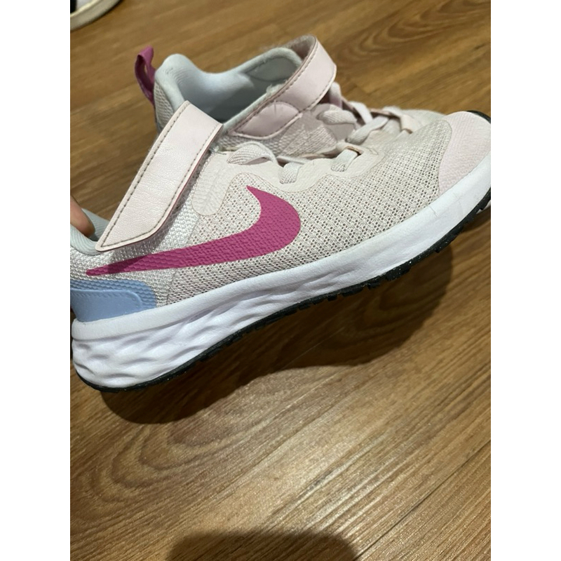 sepatu nike anak (Preloved)
