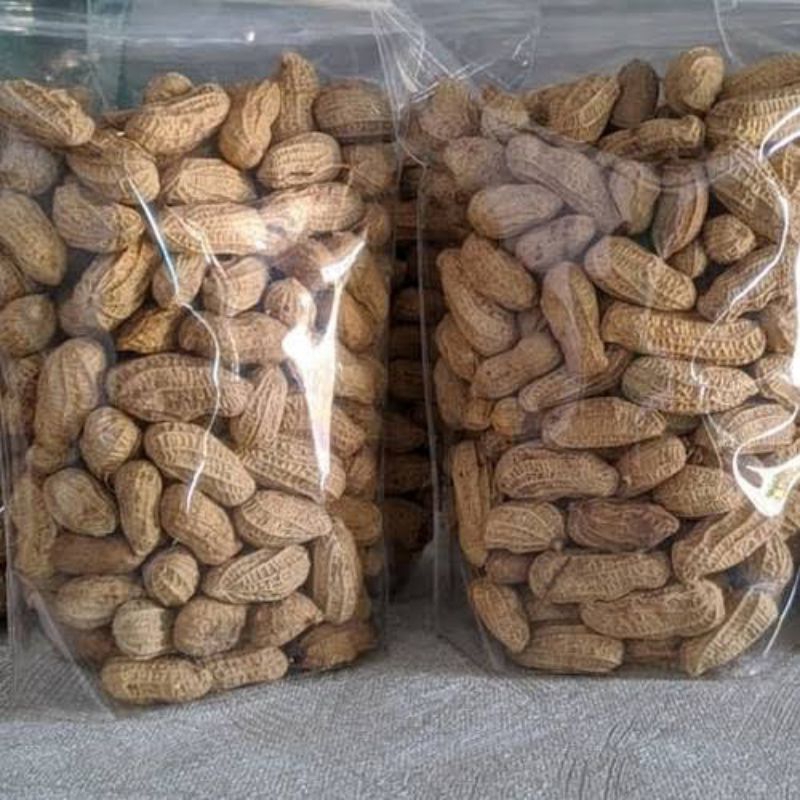 

kacang sangrai (1 liter)